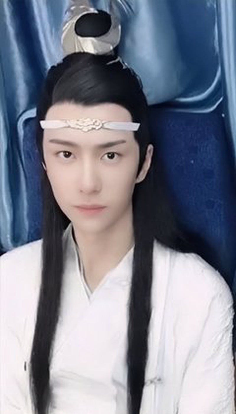 王一博